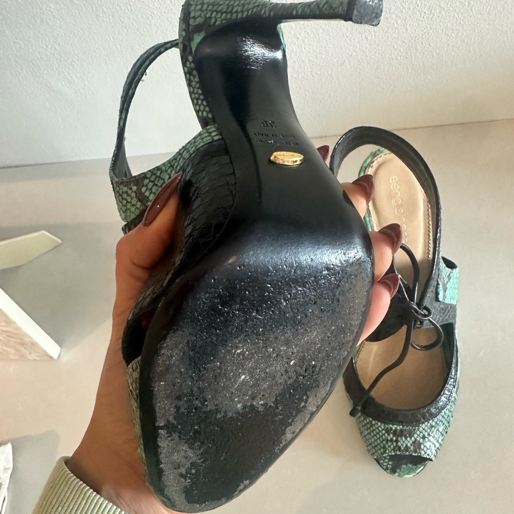 Sergio Rossi Python Pumps Size 38/ Us 8 - image 4